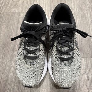 Women's Nike React Infinity Run Flyknit 3 Size 8.5